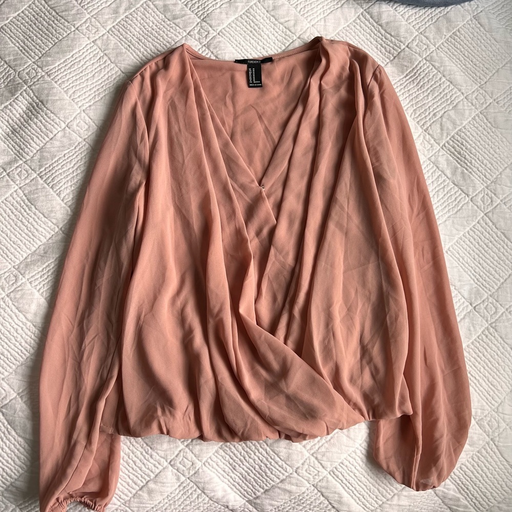 Clasp cross-front blouse